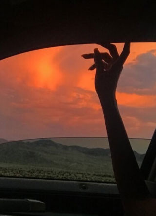 成了大佬的私人模特后小说